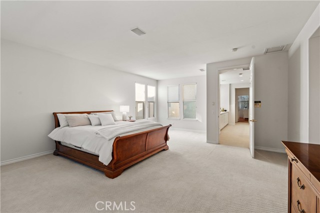 Detail Gallery Image 32 of 57 For 27053 Island Rd, Valencia,  CA 91355 - 5 Beds | 5 Baths