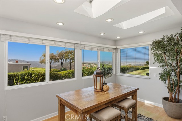 Detail Gallery Image 10 of 19 For 30932 Lucia Ln, Laguna Niguel,  CA 92677 - 2 Beds | 2 Baths