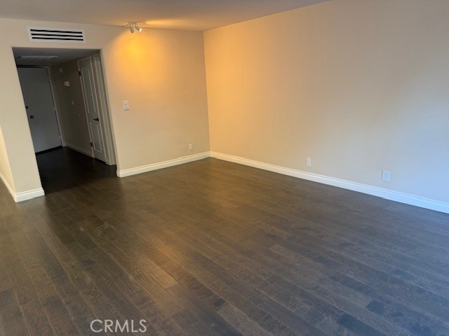 Detail Gallery Image 13 of 21 For 434 S Canon #202,  Beverly Hills,  CA 90212 - 1 Beds | 2 Baths