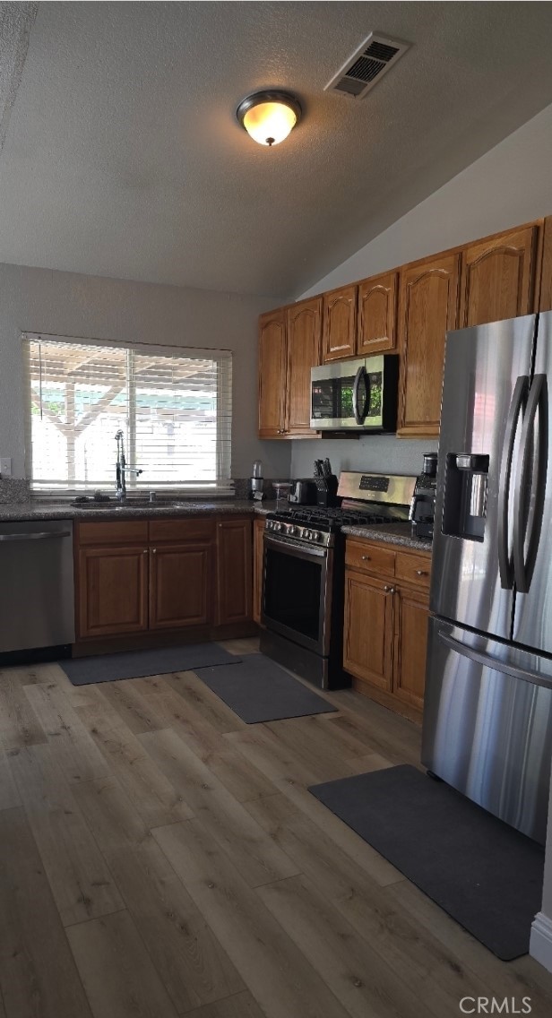 1534 Wilson Avenue, Perris CA: https://media.crmls.org/medias/4ead6491-abb9-4cc0-a8e1-2ebd0d693942.jpg
