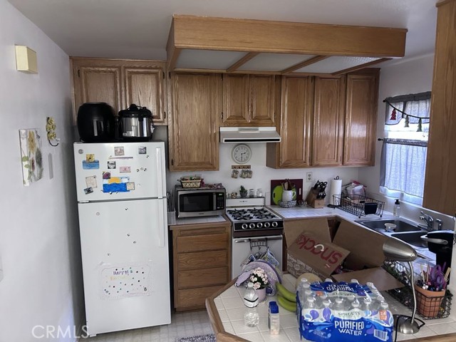 38 Flor De Mar, Rancho Santa Margarita CA: https://media.crmls.org/medias/4eae02ce-ada4-46aa-9b85-da55f9478422.jpg