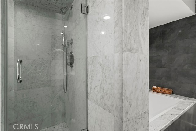 Detail Gallery Image 52 of 66 For 222 Monterey Rd #1203,  Glendale,  CA 91206 - 2 Beds | 2 Baths