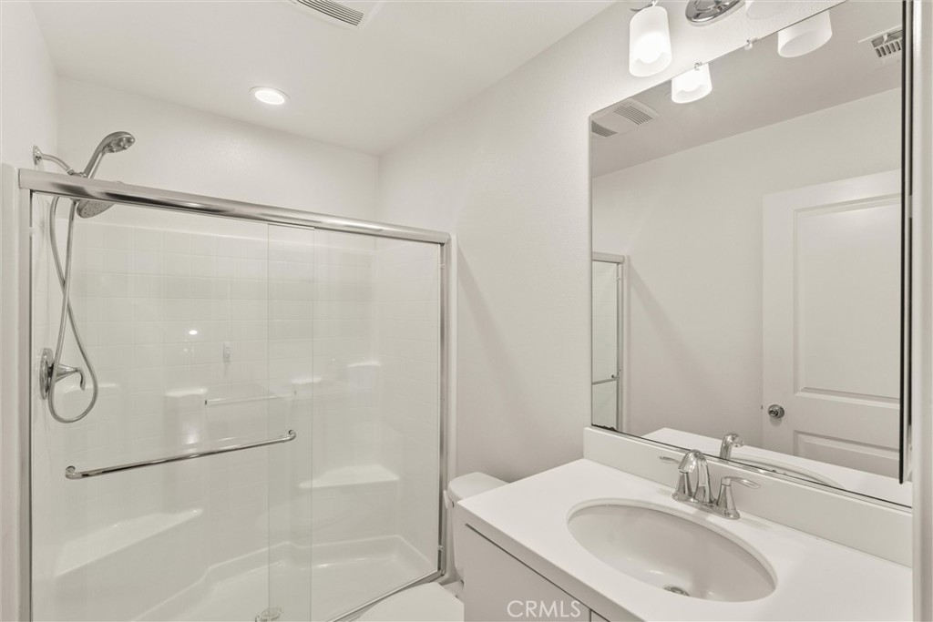 MLS #WS25230360 image #16