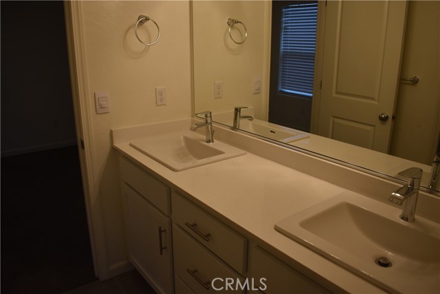 Detail Gallery Image 26 of 38 For 296 Grand Canyon Ct, Merced,  CA 95341 - 4 Beds | 3 Baths