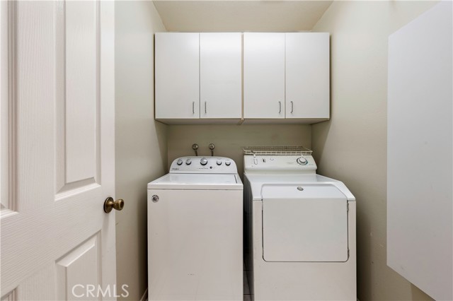 2604 E 20th street, Signal Hill CA: https://media.crmls.org/medias/4eae9f83-fd27-4efa-91c4-01a7f0592e42.jpg