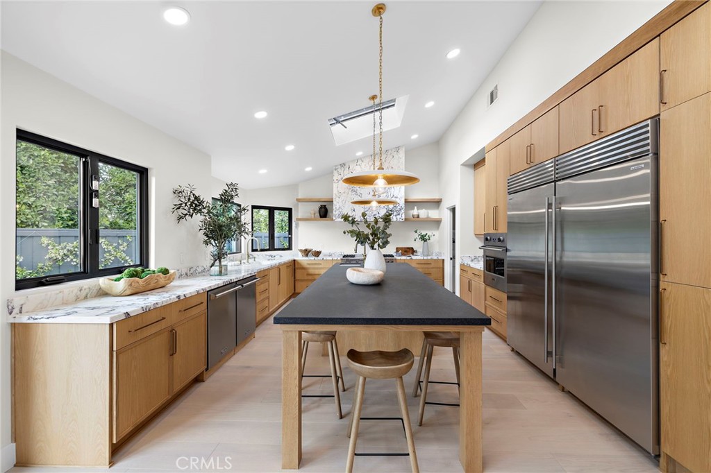 MLS #OC26165398 image #8