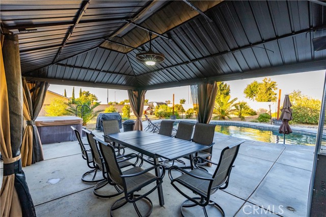 43246 Palm Lane, Lancaster CA: https://media.crmls.org/medias/4eb13085-a3ed-45ae-8762-2daf1cd0a044.jpg