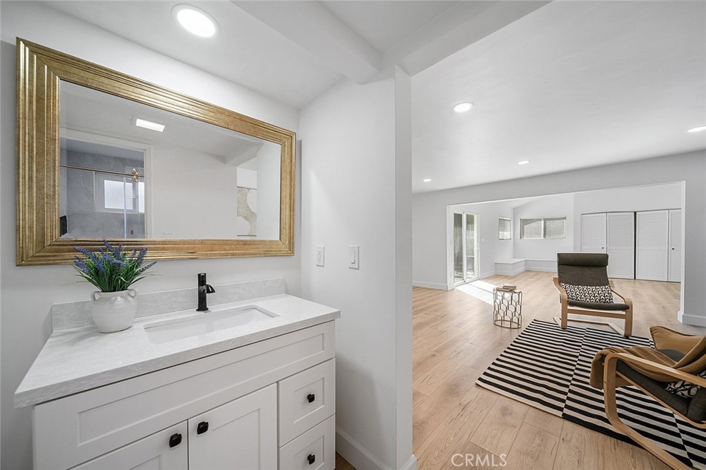 4eb13e43 Bd61 4697 Bb1e 406510a54195