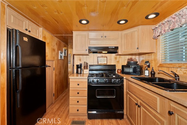 Detail Gallery Image 14 of 46 For 547 Alden Rd Rv2,  Big Bear Lake,  CA 92315 - 2 Beds | 1 Baths