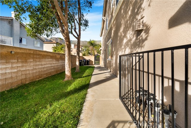 Detail Gallery Image 20 of 26 For 14913 Mavenwood Pl, Fontana,  CA 92336 - 5 Beds | 4/1 Baths