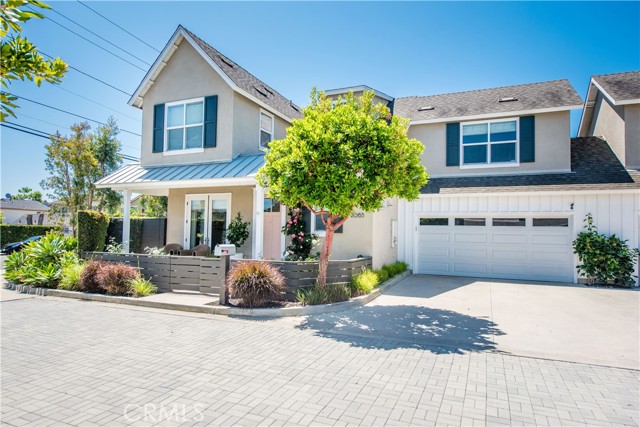2065 Thurin Street, Costa Mesa CA: https://media.crmls.org/medias/4eb53943-6435-4328-8e7d-492ca4980a2d.jpg