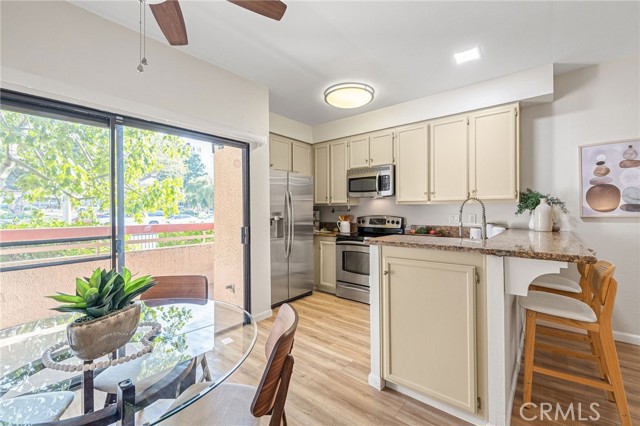 Detail Gallery Image 11 of 32 For 941 W Carson St #123,  Torrance,  CA 90502 - 1 Beds | 1 Baths