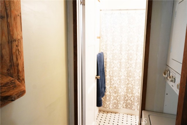 657 Moreno Lane, Sugarloaf CA: https://media.crmls.org/medias/4eb5973b-9cea-4bef-87ab-14288ee88c81.jpg