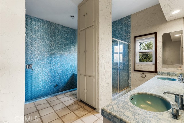 34 sage, Bell Canyon CA: https://media.crmls.org/medias/4eb5b72c-966f-4274-89bf-7798d8a14b27.jpg