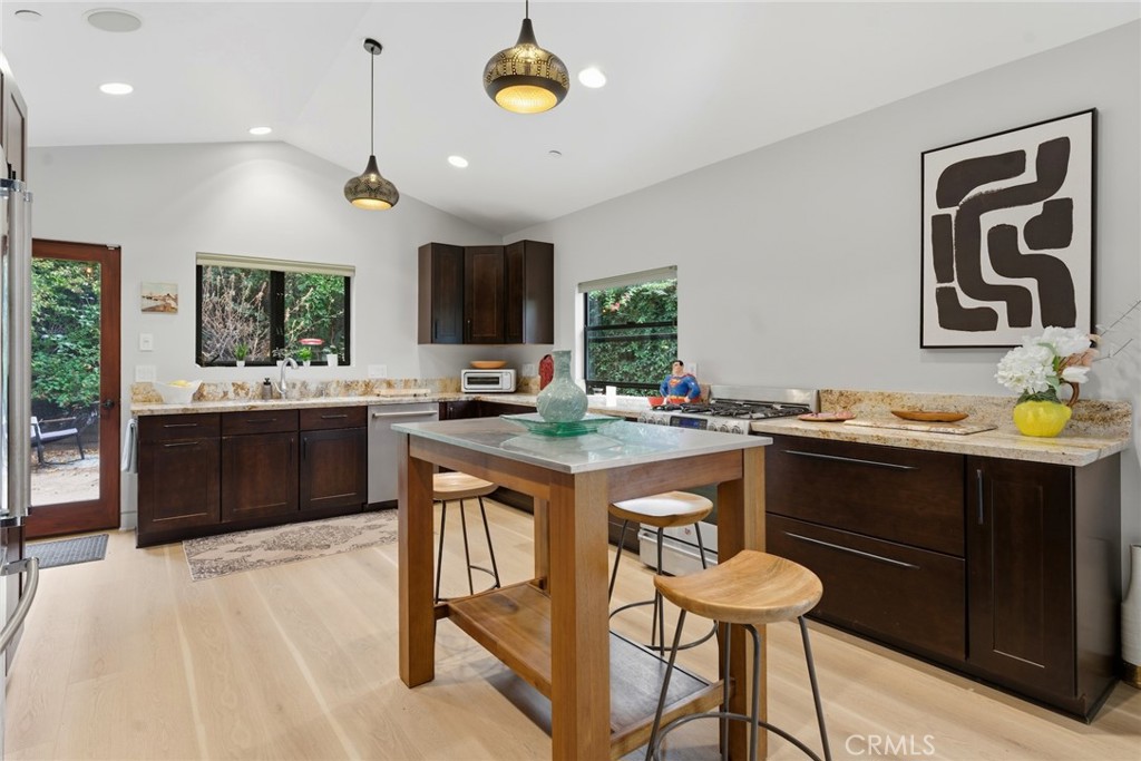 MLS #SR25260456 image #16