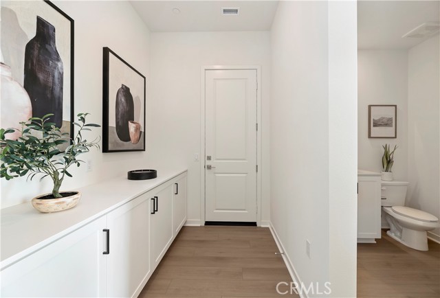 Detail Gallery Image 9 of 67 For 15800 Conservatory Dr, Fontana,  CA 92336 - 5 Beds | 4/1 Baths