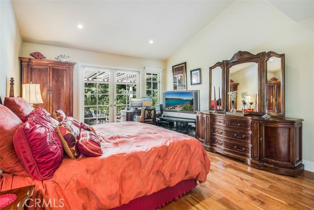 32 Malaga Place, Manhattan Beach, California 90266, 2 Bedrooms Bedrooms, ,1 BathroomBathrooms,Residential,Sold,Malaga,SB17034597