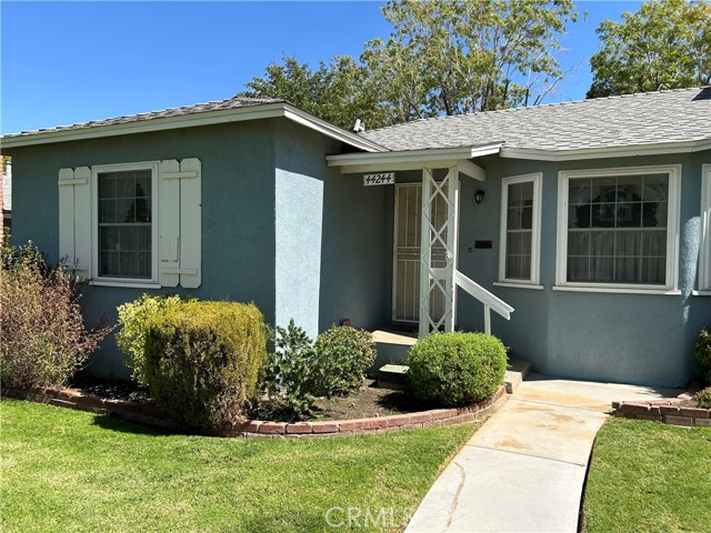 Detail Gallery Image 3 of 20 For 44244 Elm Ave, Lancaster,  CA 93534 - 3 Beds | 2 Baths