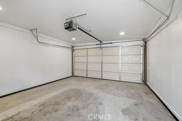 Detail Gallery Image 40 of 44 For 6119 Haas, Los Angeles,  CA 90047 - 3 Beds | 2/1 Baths