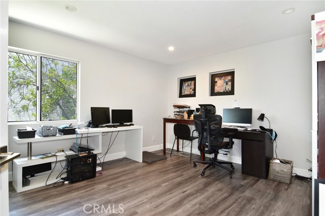 24574 Overland, West Hills CA: https://media.crmls.org/medias/4eb82589-78c5-494a-bcc7-a38bb1c65485.jpg