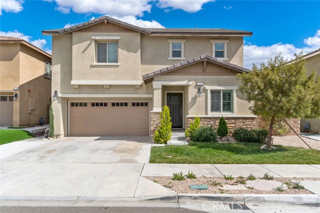 7153 Bella Strada Dr, Fontana, CA 92336