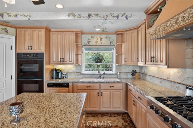 Detail Gallery Image 21 of 69 For 1203 Bayside, Corona Del Mar,  CA 92625 - 3 Beds | 2/1 Baths