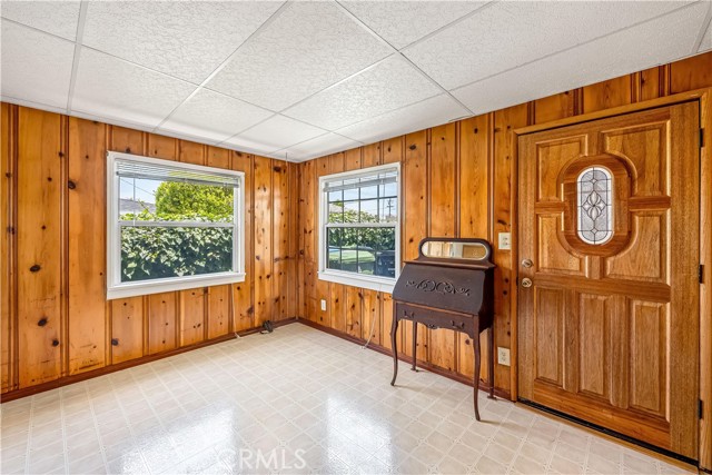 920 W Elberon Avenue, San Pedro CA: https://media.crmls.org/medias/4eb8bde4-0356-49cf-a858-31f33dfaef94.jpg