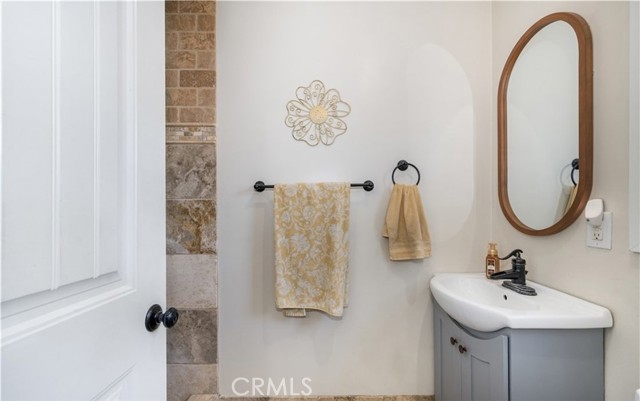 Detail Gallery Image 28 of 44 For 2731 Rutgers Ave, Long Beach,  CA 90815 - 3 Beds | 2 Baths