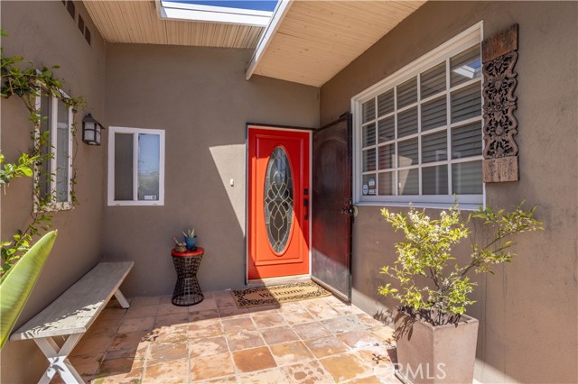Detail Gallery Image 3 of 30 For 17057 Tribune St, Granada Hills,  CA 91344 - 3 Beds | 2 Baths