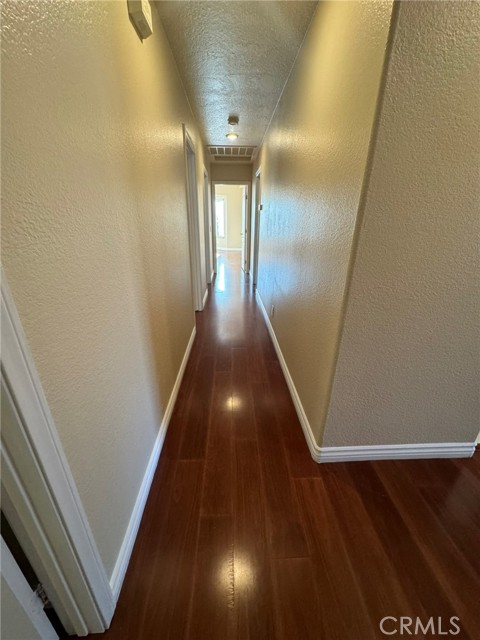 Detail Gallery Image 10 of 22 For 12620 White Fir Way, Victorville,  CA 92392 - 4 Beds | 2 Baths