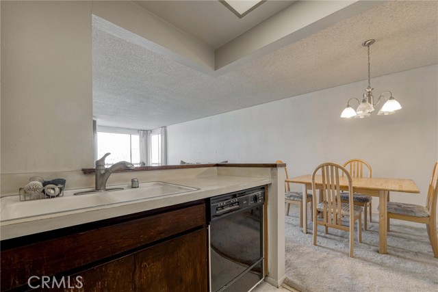 Detail Gallery Image 42 of 48 For 12830 Burbank Blvd. #310,  Valley Village,  CA 91607 - 2 Beds | 2 Baths