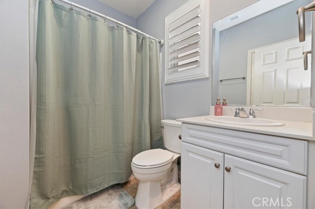 Detail Gallery Image 16 of 53 For 15699 Slowik Ct, Fontana,  CA 92336 - 4 Beds | 3/1 Baths