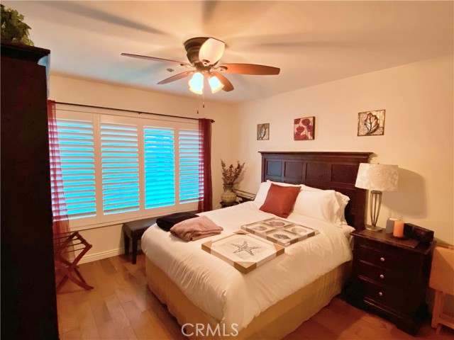 Detail Gallery Image 9 of 24 For 230 S Catalina Ave #107,  Redondo Beach,  CA 90277 - 2 Beds | 2 Baths