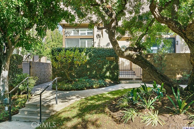 2 Bed Home for Sale in Sherman Oaks, California