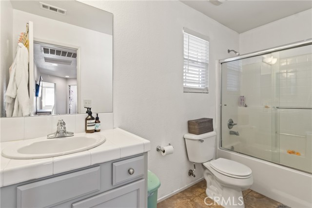 Detail Gallery Image 24 of 28 For 2614 Bellevue, Palmdale,  CA 93550 - 3 Beds | 3 Baths