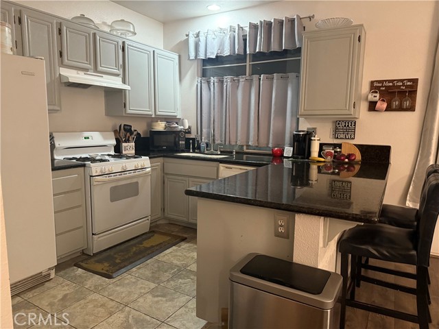 12640 Antigua Court, Lynwood CA: https://media.crmls.org/medias/4ebb8828-d9cc-4a9a-9607-7e6f402aaf8d.jpg