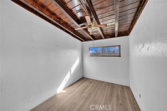 Image 32 of 73 For 31516 Clay River Road