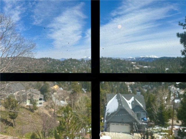 Detail Gallery Image 38 of 50 For 905 Madera Ln, Lake Arrowhead,  CA 92352 - 3 Beds | 2/1 Baths