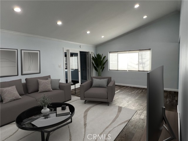 Detail Gallery Image 2 of 42 For 18614 Liggett St, Northridge,  CA 91324 - 5 Beds | 3/1 Baths