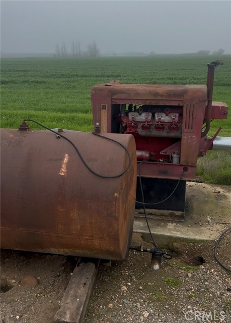 12010 E Childs Avenue, Le Grand CA: https://media.crmls.org/medias/4ebdad4b-2515-41f2-8cc3-03152a532747.jpg