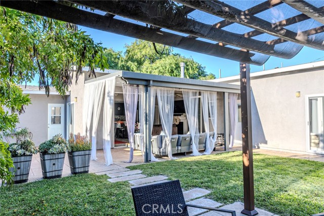 Detail Gallery Image 19 of 51 For 6841 E Bacarro, Long Beach,  CA 90815 - 4 Beds | 3 Baths