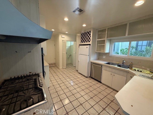 Detail Gallery Image 16 of 30 For 2707 Locksley Pl, Silver Lake Los Angeles,  CA 90039 - 3 Beds | 2 Baths