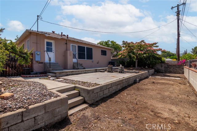 10935 Nassau Avenue, Sunland CA: https://media.crmls.org/medias/4ebebd8c-62c3-4253-9f62-9586a25efa3c.jpg