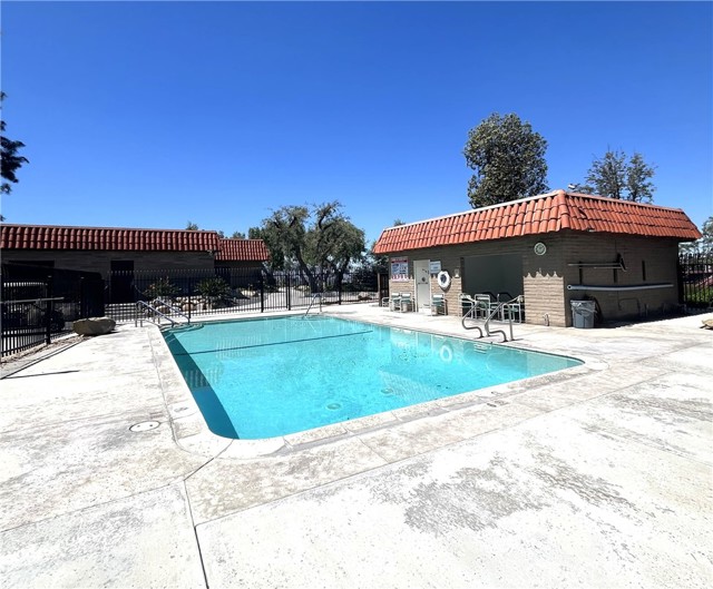 Detail Gallery Image 10 of 11 For 3500 Buchanan St #143,  Riverside,  CA 92503 - 2 Beds | 2 Baths