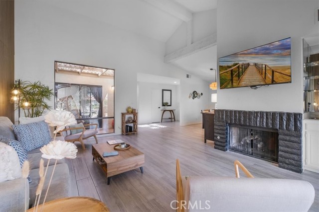 Image 7 of 58 For 332 Villena Way