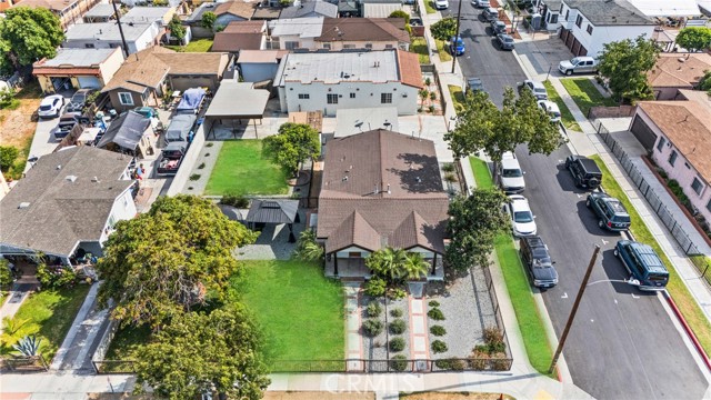 5304 Carmelita Avenue, Maywood CA: https://media.crmls.org/medias/4ebf3dea-a473-4990-a40a-bbea3e45e130.jpg