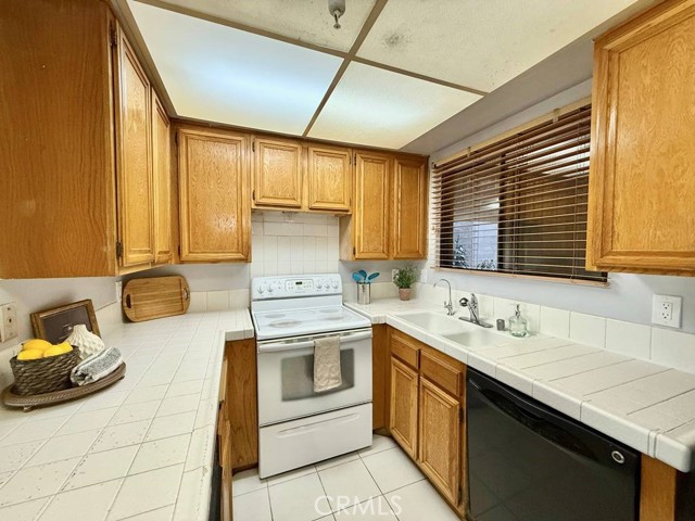 Detail Gallery Image 14 of 46 For 4142 E Mendez St #132,  Long Beach,  CA 90815 - 2 Beds | 2 Baths