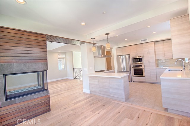 212 Irena Avenue, Redondo Beach, California 90277, 4 Bedrooms Bedrooms, ,3 BathroomsBathrooms,Residential,Sold,Irena,SB17011783