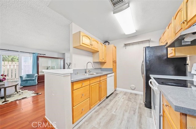 2300 S Hacienda Blvd, Hacienda Heights CA: https://media.crmls.org/medias/4ec0c880-8d55-434e-8bb2-269eb9dd89b3.jpg
