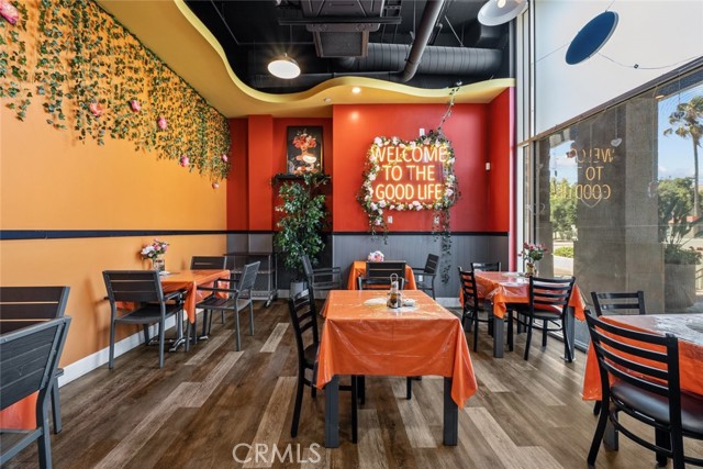 400 E Broadway, Glendale CA: https://media.crmls.org/medias/4ec1c8c4-4853-42da-b5d7-298745ce60ec.jpg